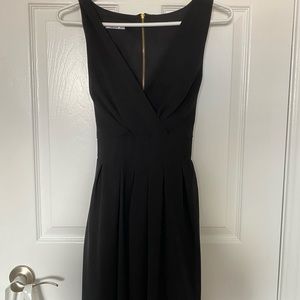 Black v neck dress